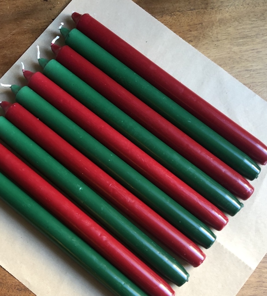 A package with 10 candles, red and green for Christmas