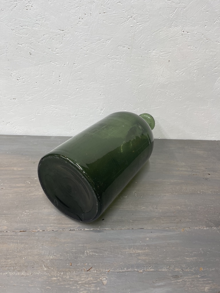 Prachtige oude fles, mooi oud glas