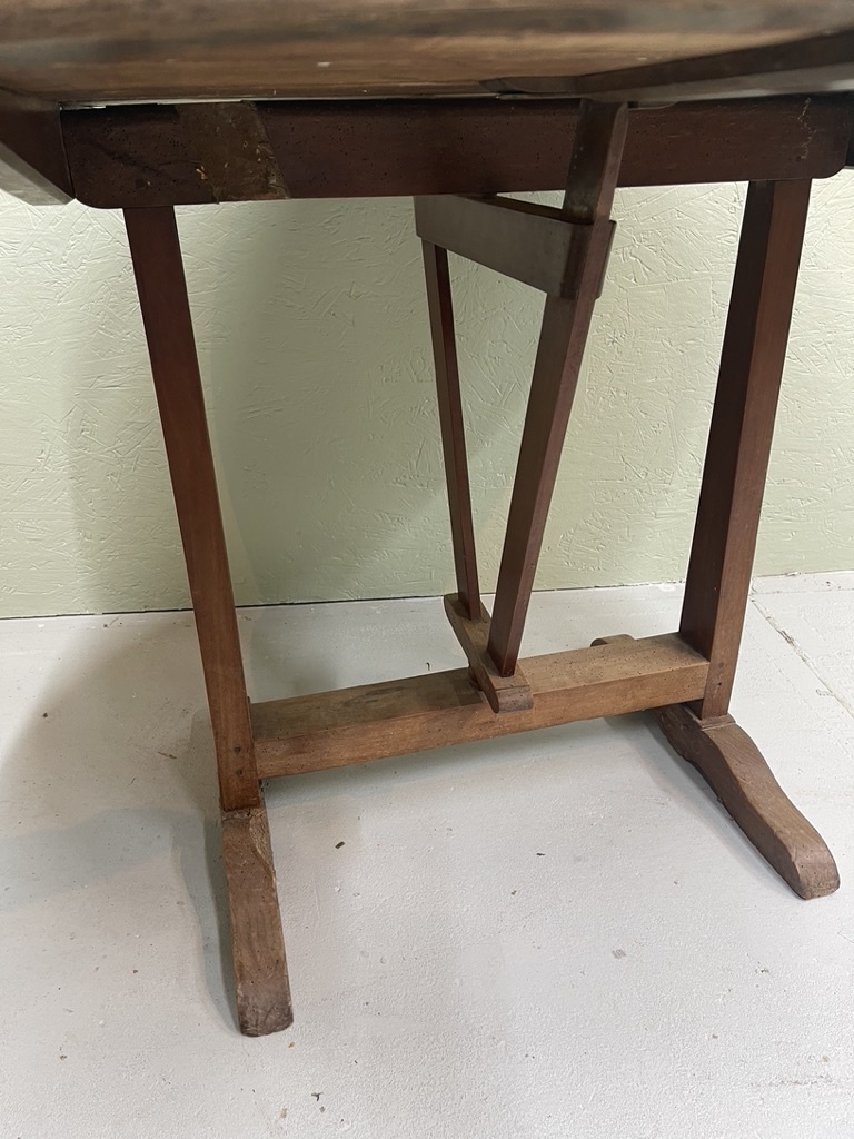 Antique winetable from France