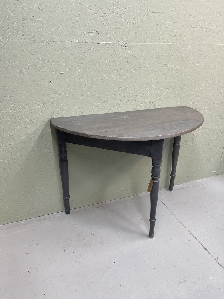 Antique semi-lunar table