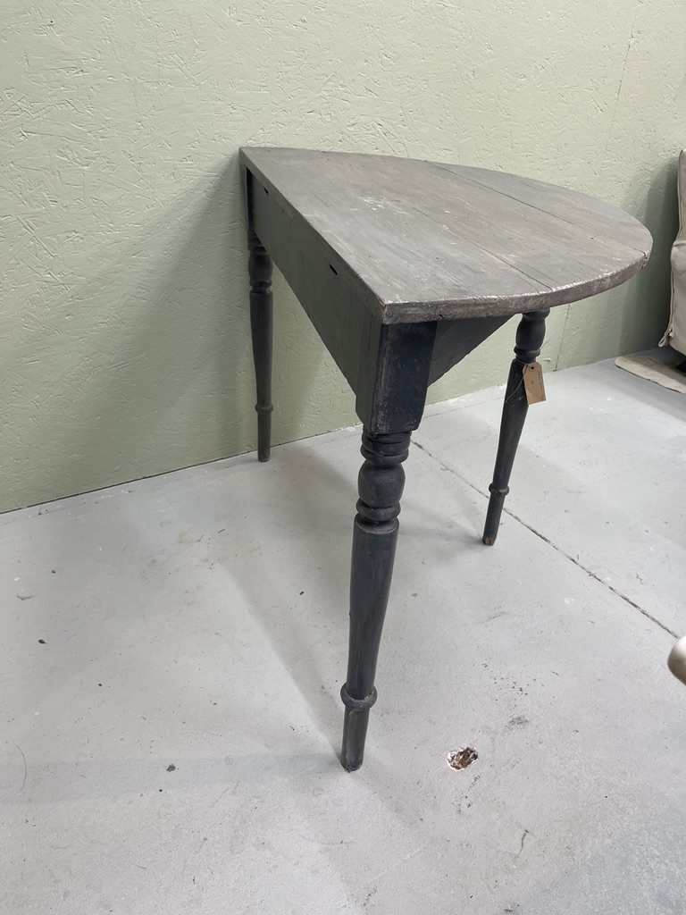 Antique semi-lunar table