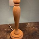 Vintage lampje met lampenkapje met blije aapjes