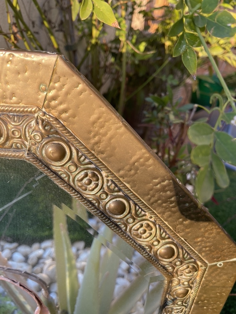 Brass- lamella octavian mirror