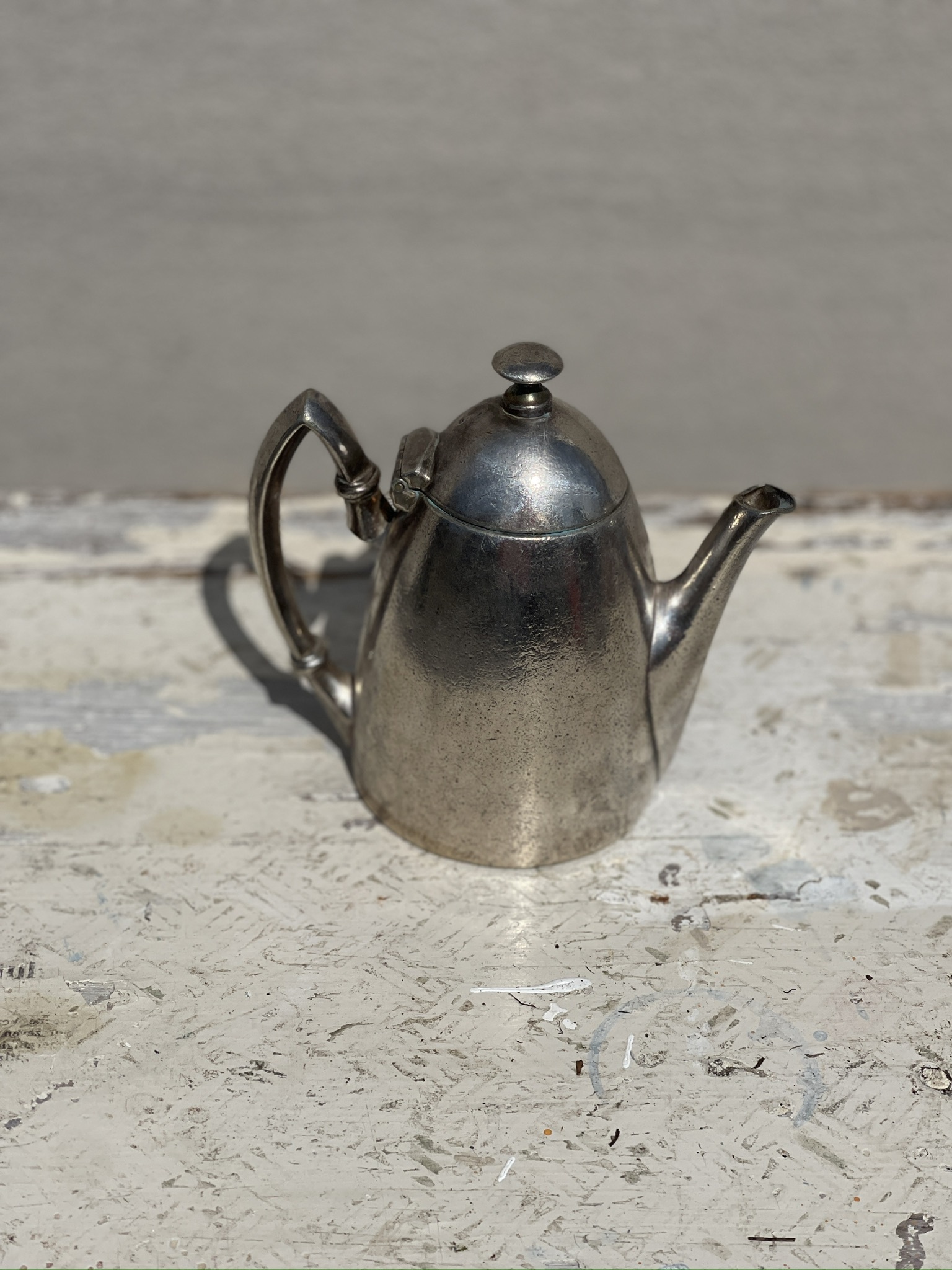 Hotel silver tea pot, for one