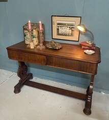 * Te laat, verkocht * Aan de zijkant