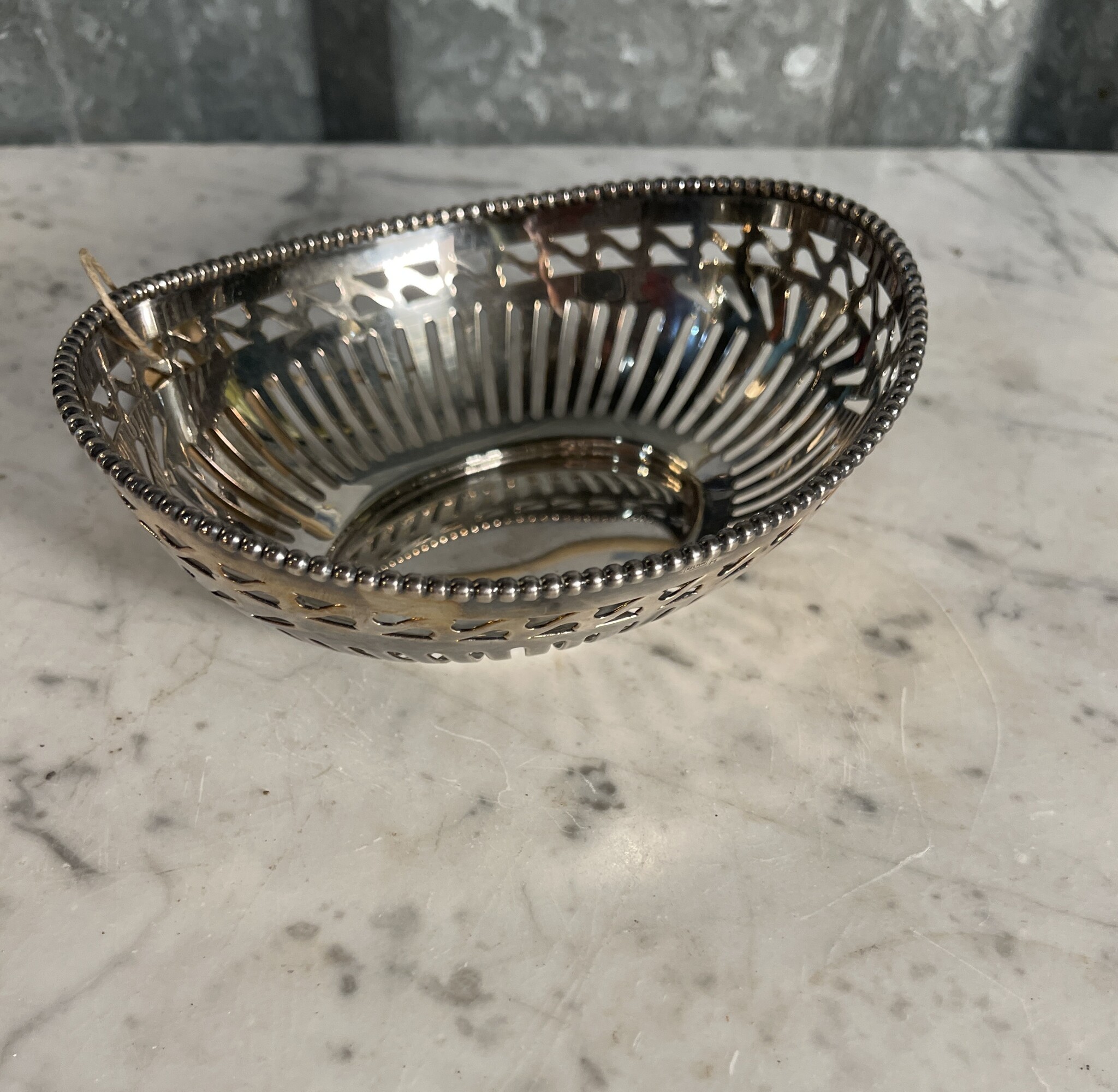 Vintage silver plated bonbonnière by Keltum