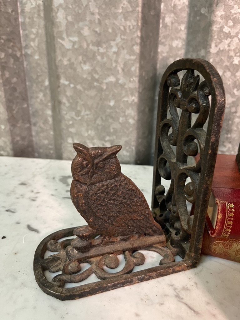 Vintage bookends with little owls