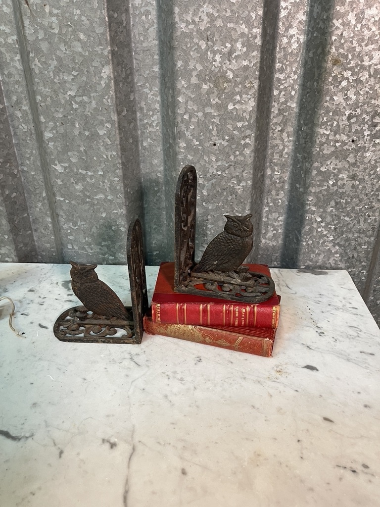 Vintage bookends with little owls
