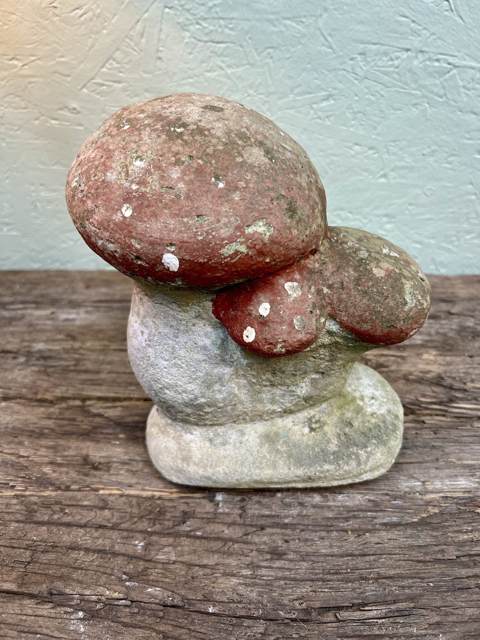 Vintage paddestoelen, rood met witte stipjes