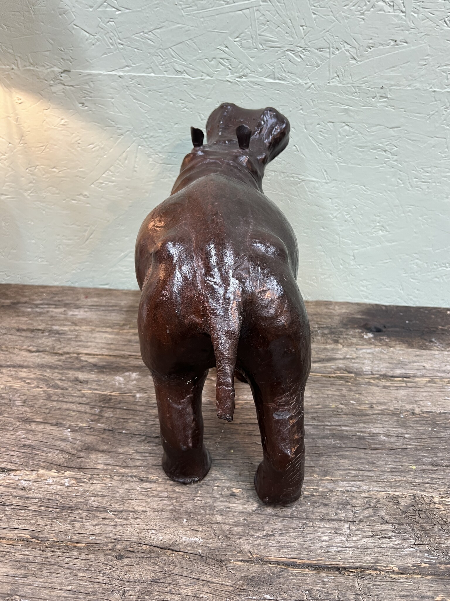 Vintage leren nijlpaard