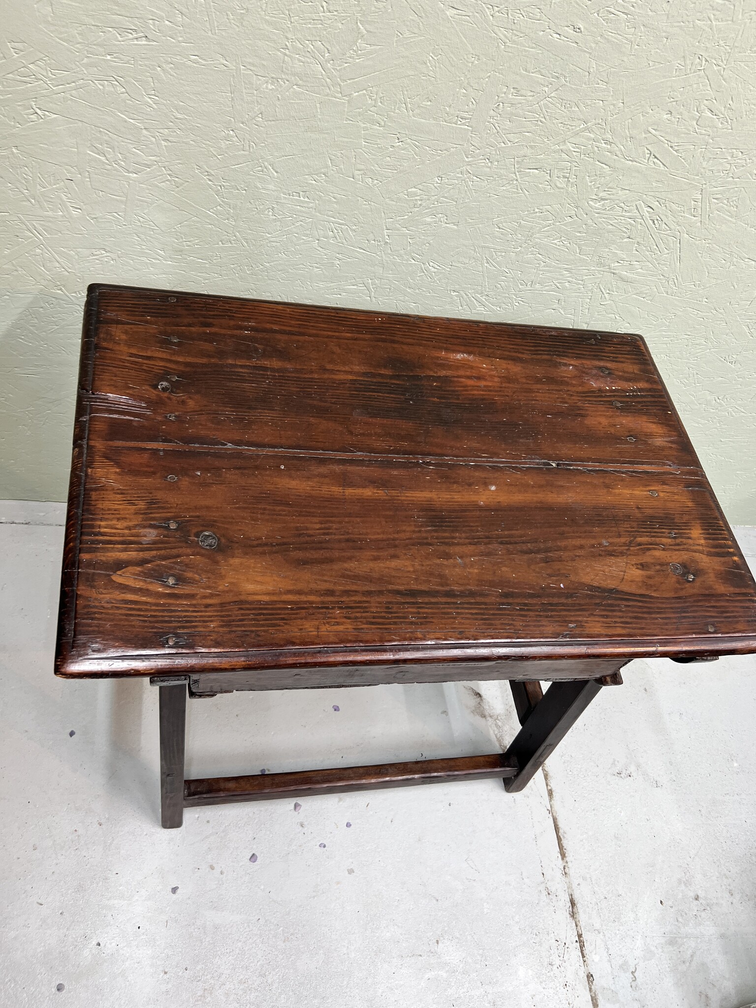 Antieke Spaanse  betaaltafel of side table