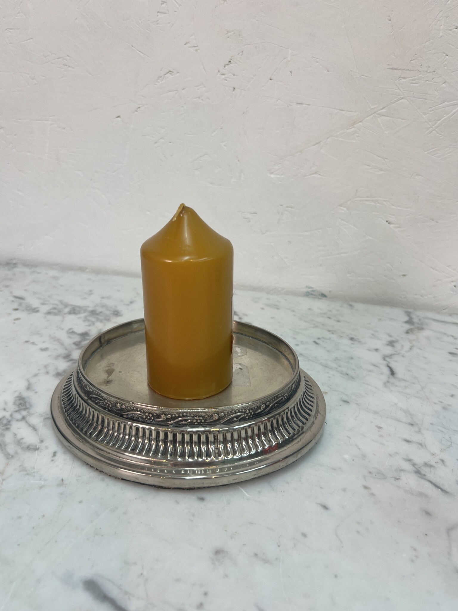 Top quality block candle, oker