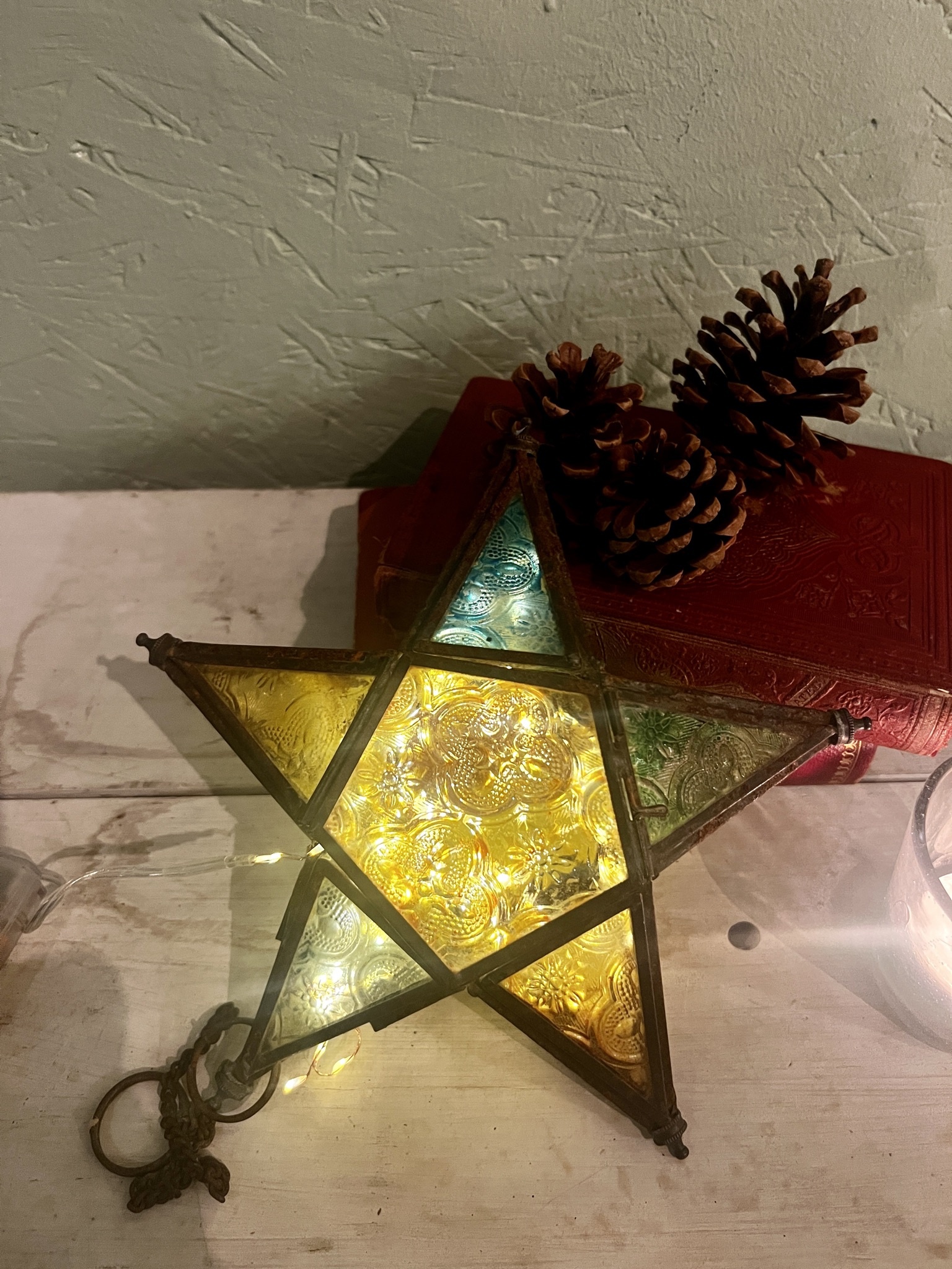 Lovely vintage star with different colours glass