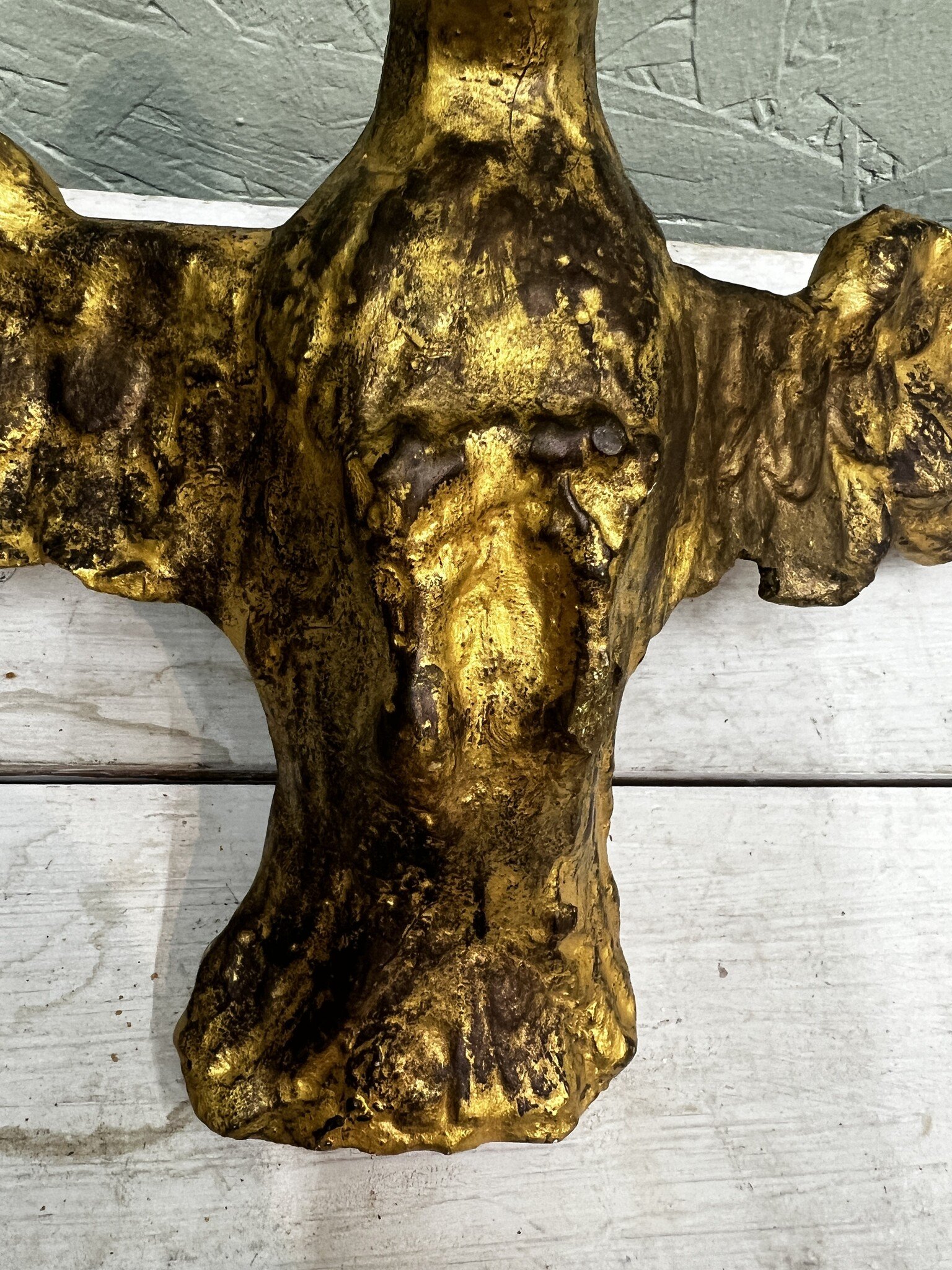 Goudkleurige gipsen adelaar of valk