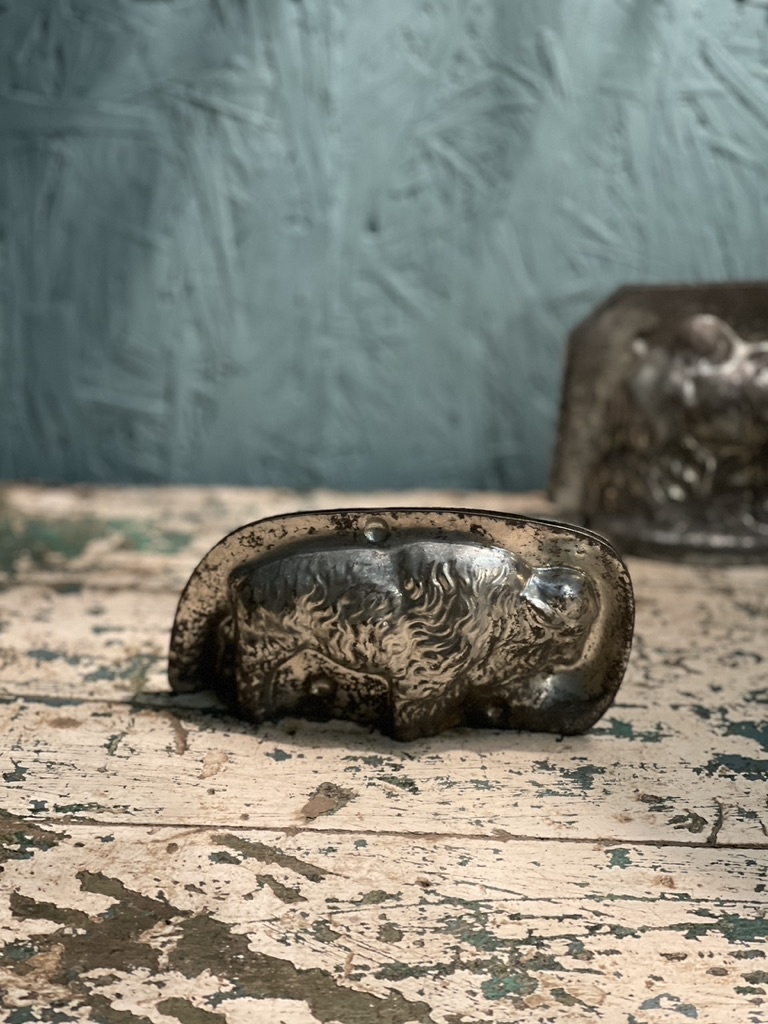 Antieke chocolademal, buffel