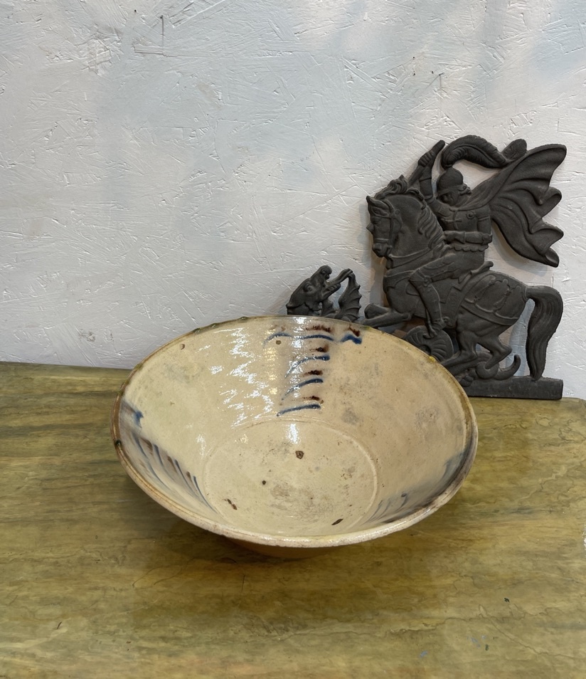 Vintage Fajalauza bowl, nice large size