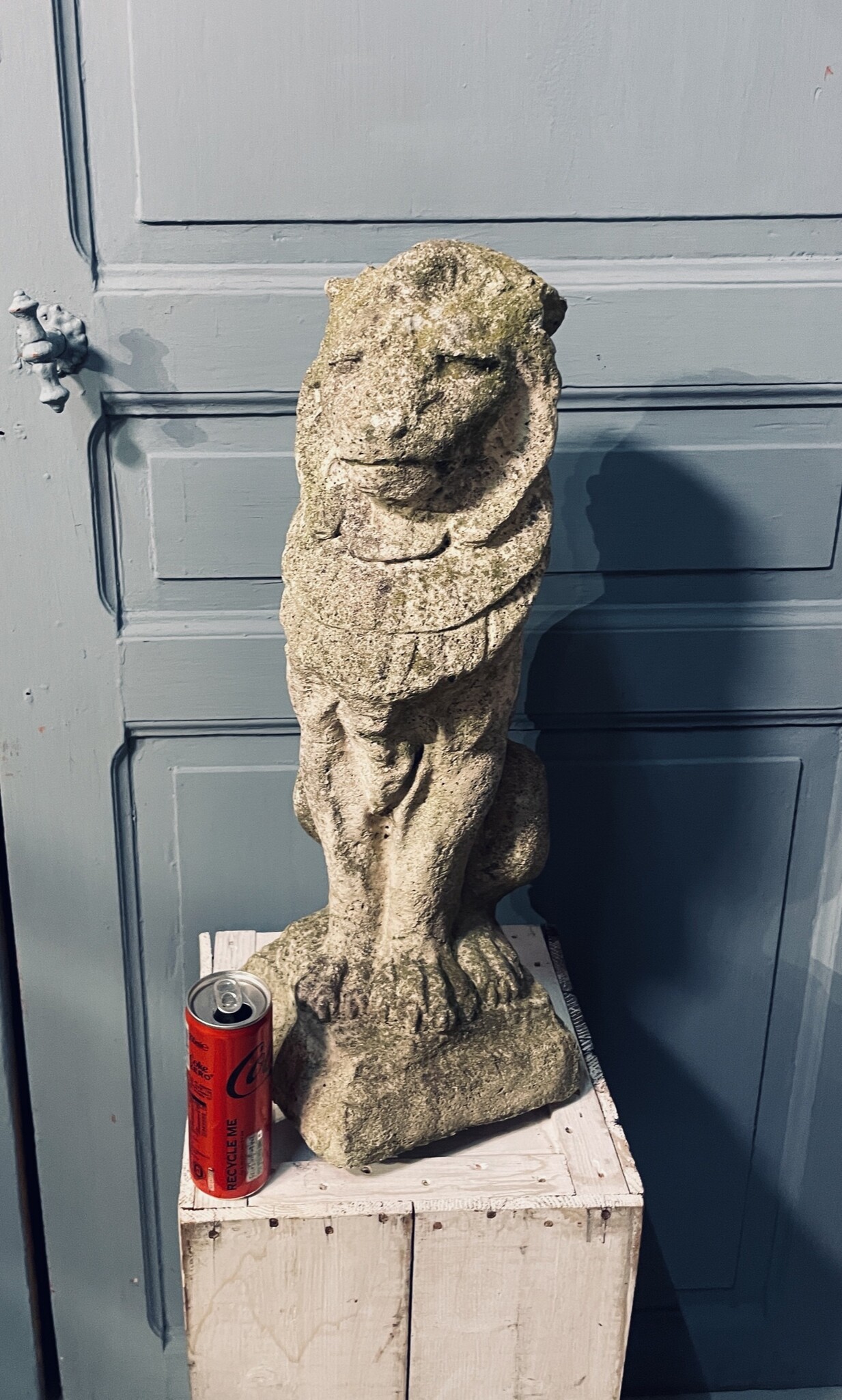 Pair of almost antique lions for your garden