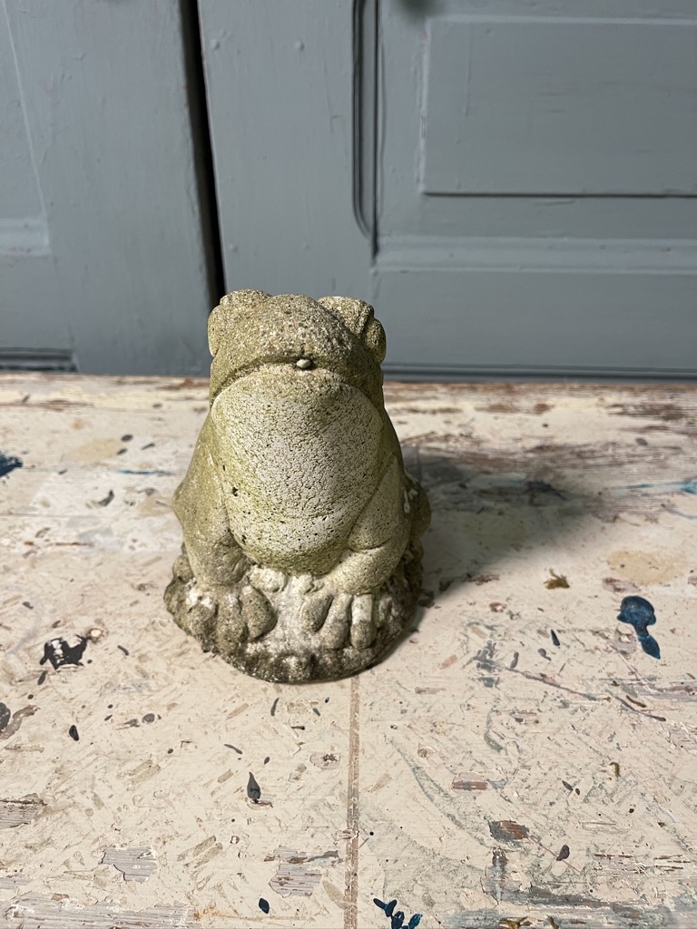 Vintage garden statue froggy