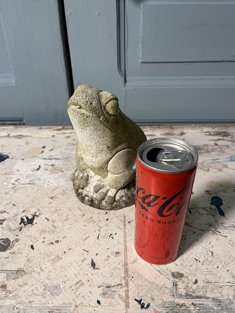 Vintage garden statue froggy