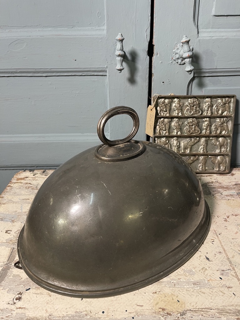 Bijna antieke cloche II