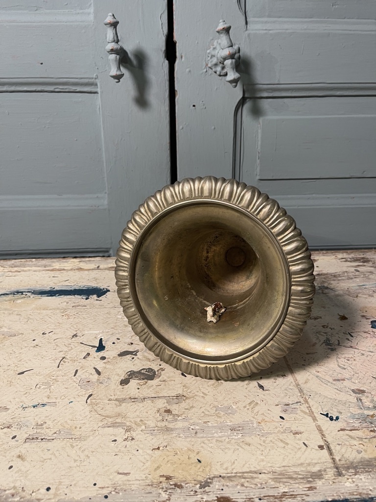 Verzilverd campana model vaasje