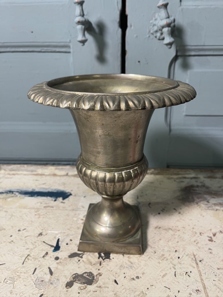 Verzilverd campana model vaasje