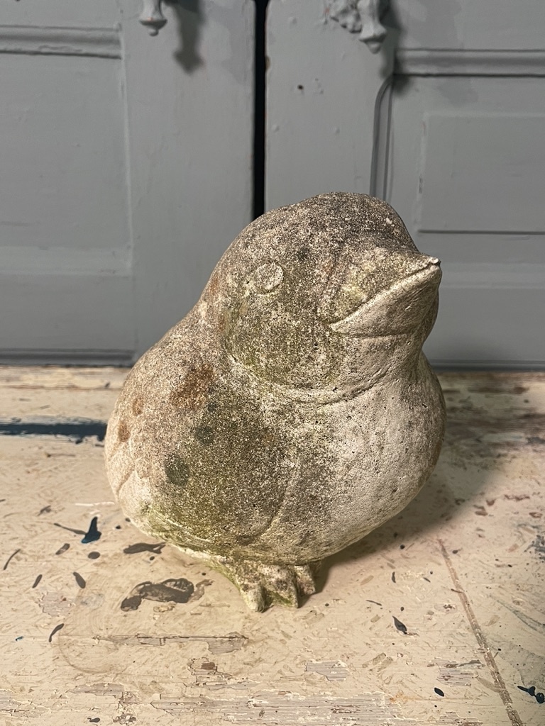 Sweet vintage garden statue,  little oversized bird