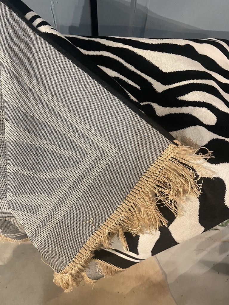 Zebra vloerkleed met franje