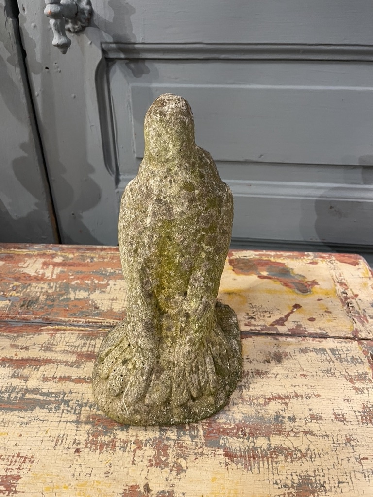 Vintage garden statue, pigeon