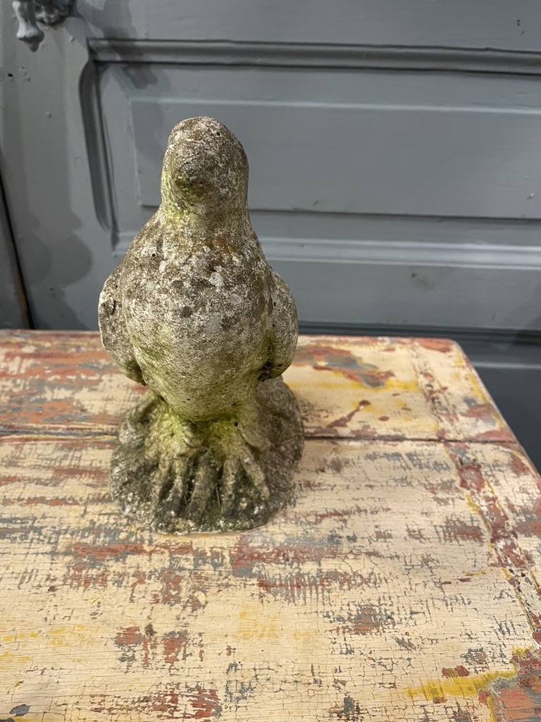 Vintage garden statue, pigeon