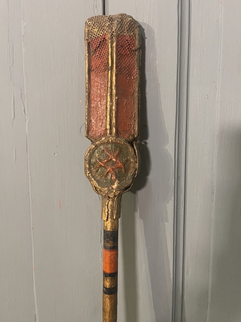 Old stage props, standard