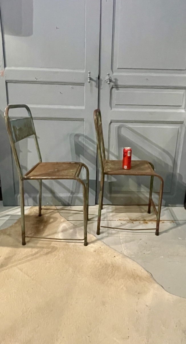 Set van 4 ijzeren terrasstoelen, elk verschillend