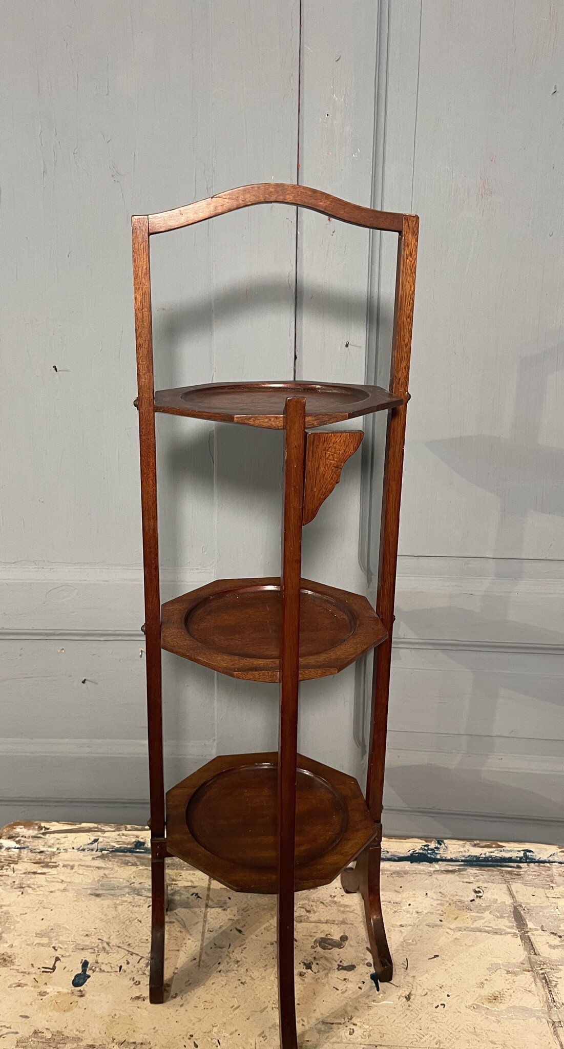 Antique mahogany dumb waiter