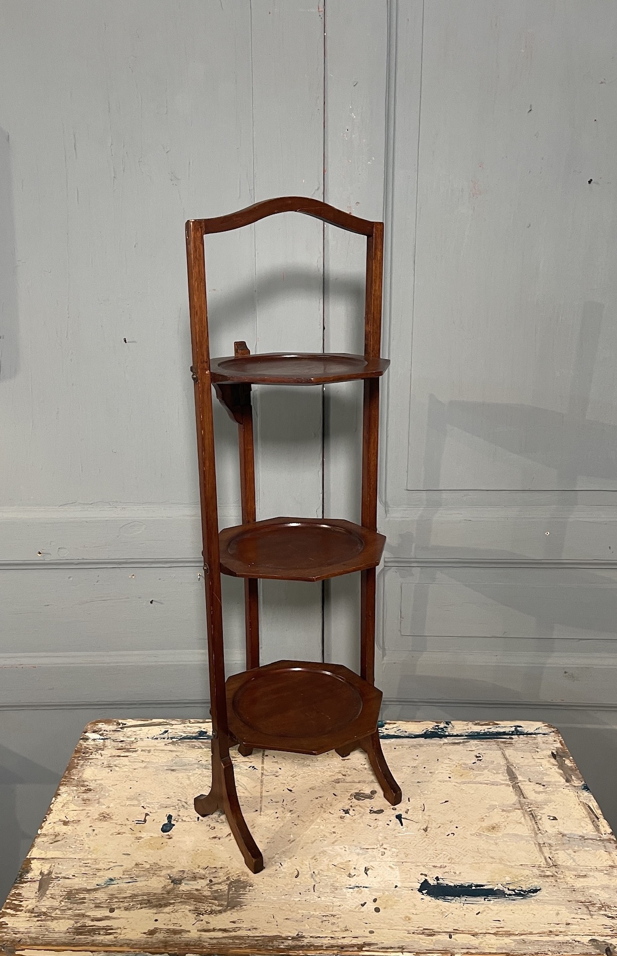 Antique mahogany dumb waiter
