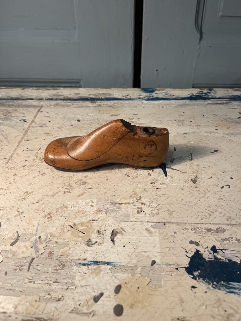 Antique child shoe last, size 23