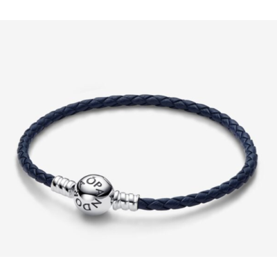 Pandora Pandora Moments Round Clasp Blue Braided Leather Bracelet 592790C01-S1 Pandora Pandora Moments Round Clasp Blue Braided Leather Bracelet 592790C01-S1