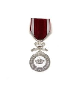 Médaille d'Argent de l'Ordre de la Couronne