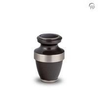 HU 109 ZK Metaal urn met gravure