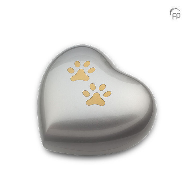 HUH 015 M Metal pet urn heart medium Funeral Products B.V