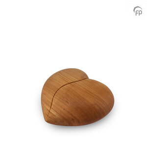 WU 023 K relicario de madera corazón