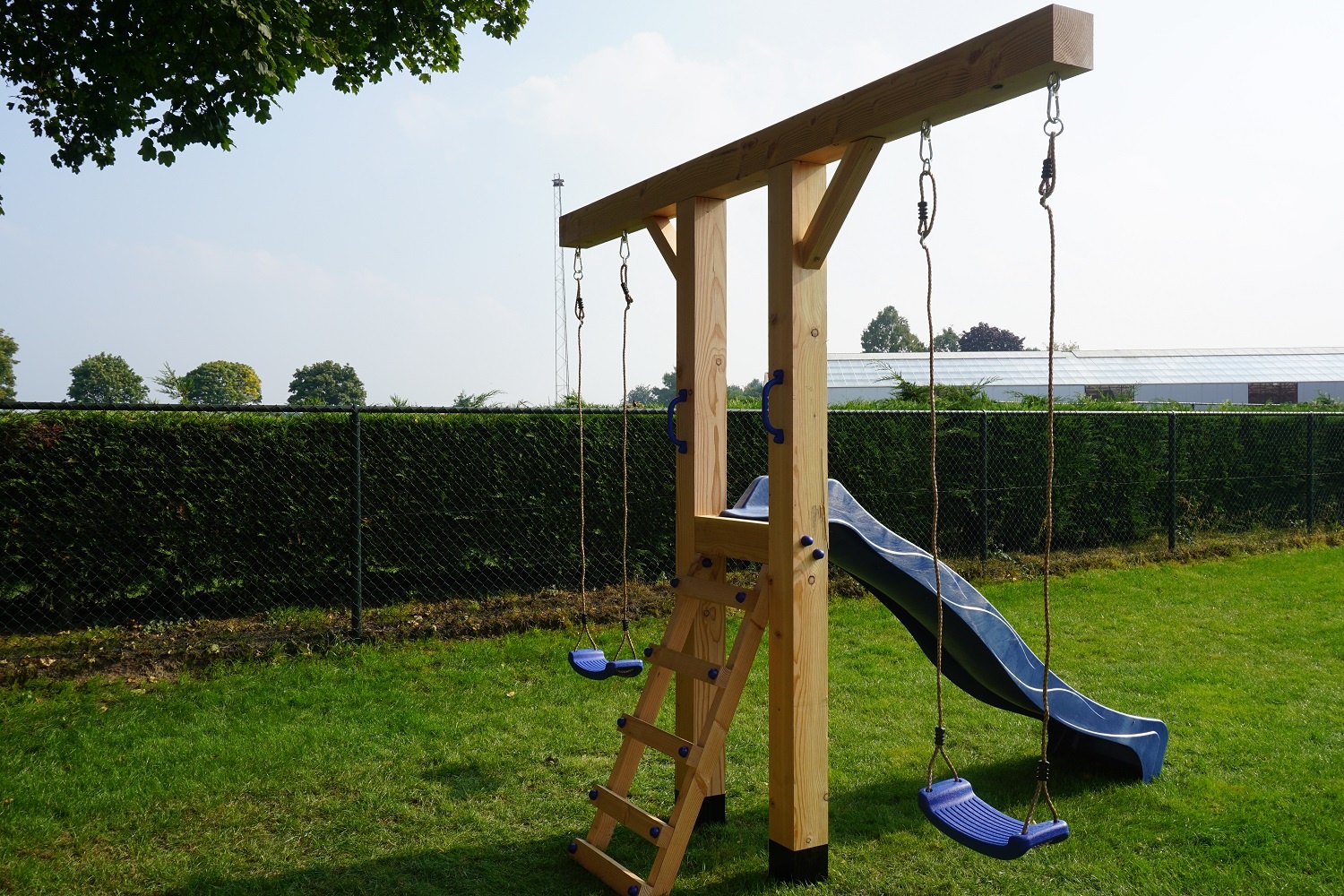 Outdoor Island Douglas Schommel Goofy - Outdoorspeelgoed - Bijna 1000m2