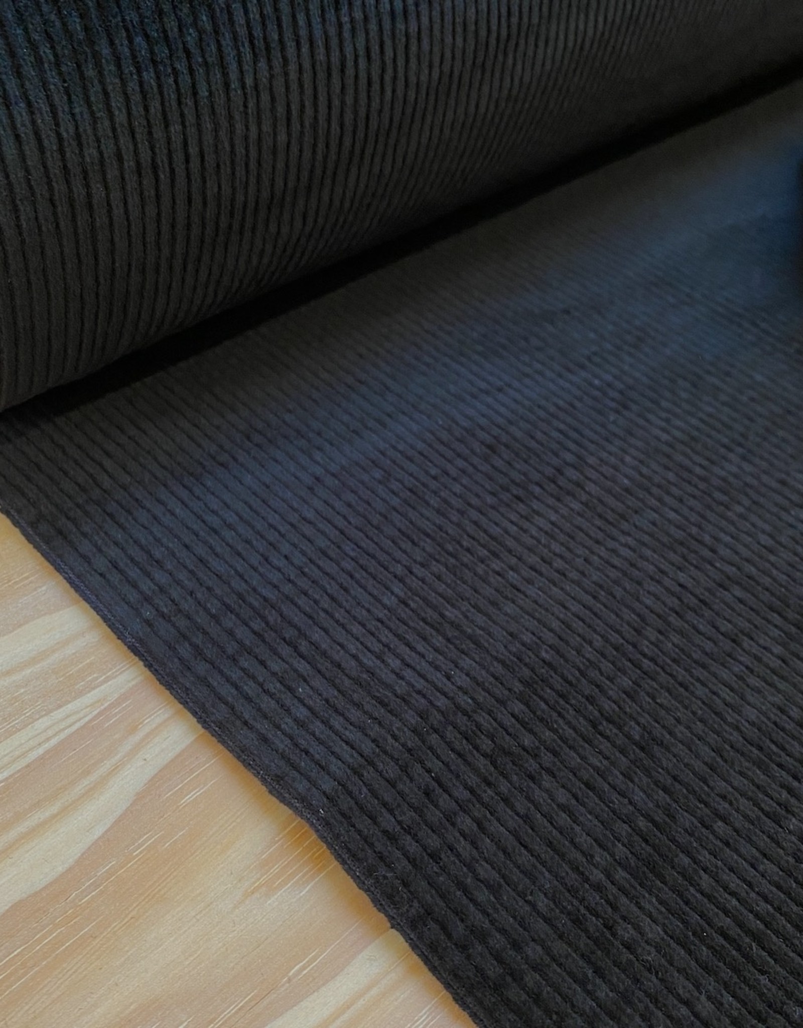 Corduroy Stretch - Brede ribbel - Zwart