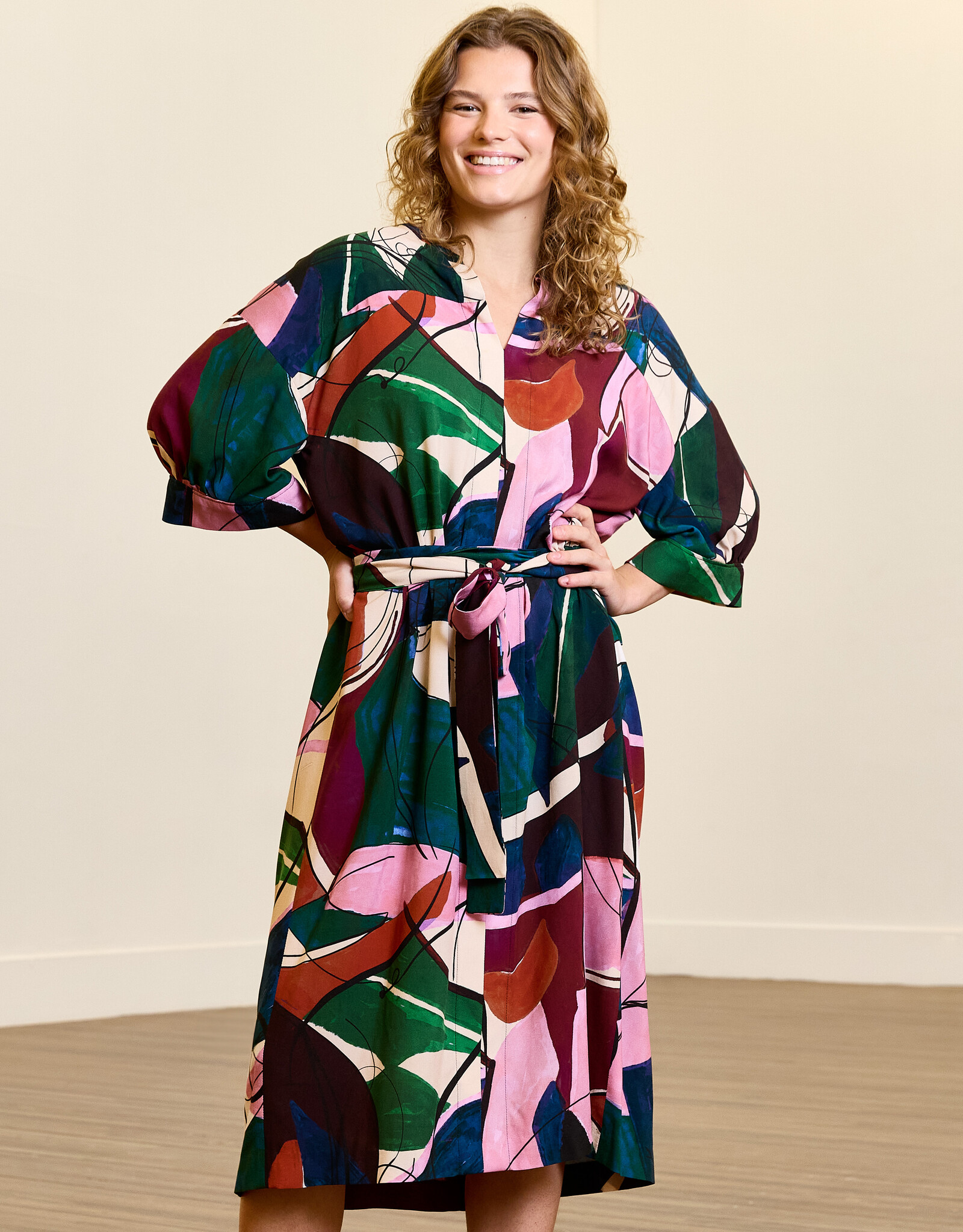 Atelier Jupe Viscose - Kleurrijke abstracte print