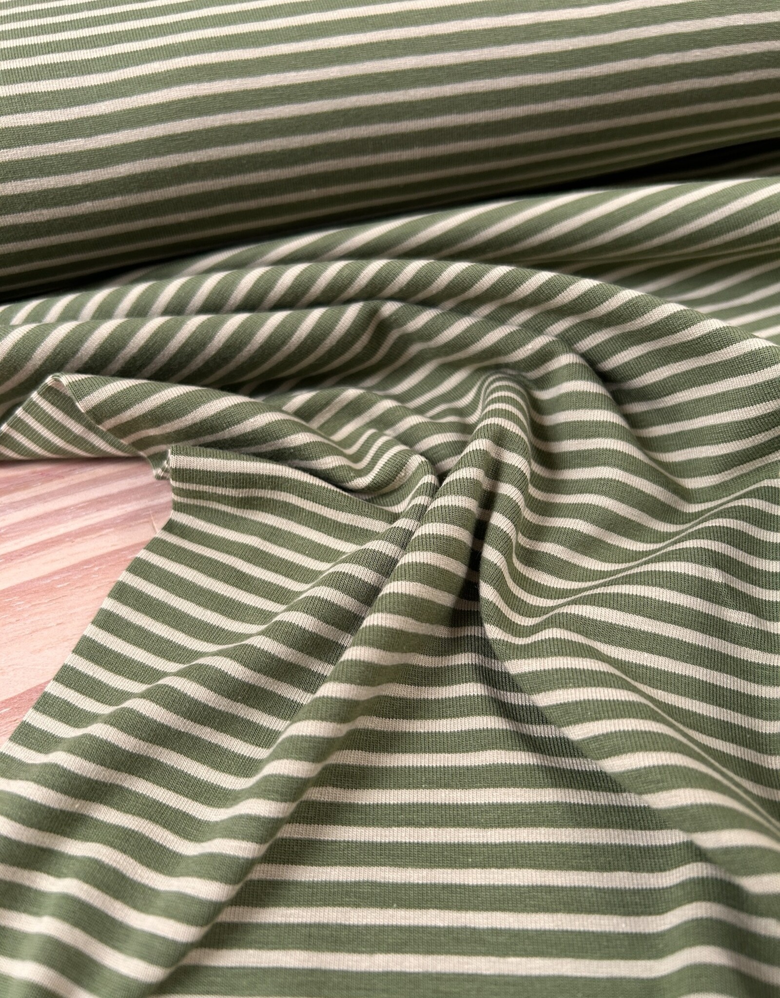 Tricot - Streepjes - Kaki