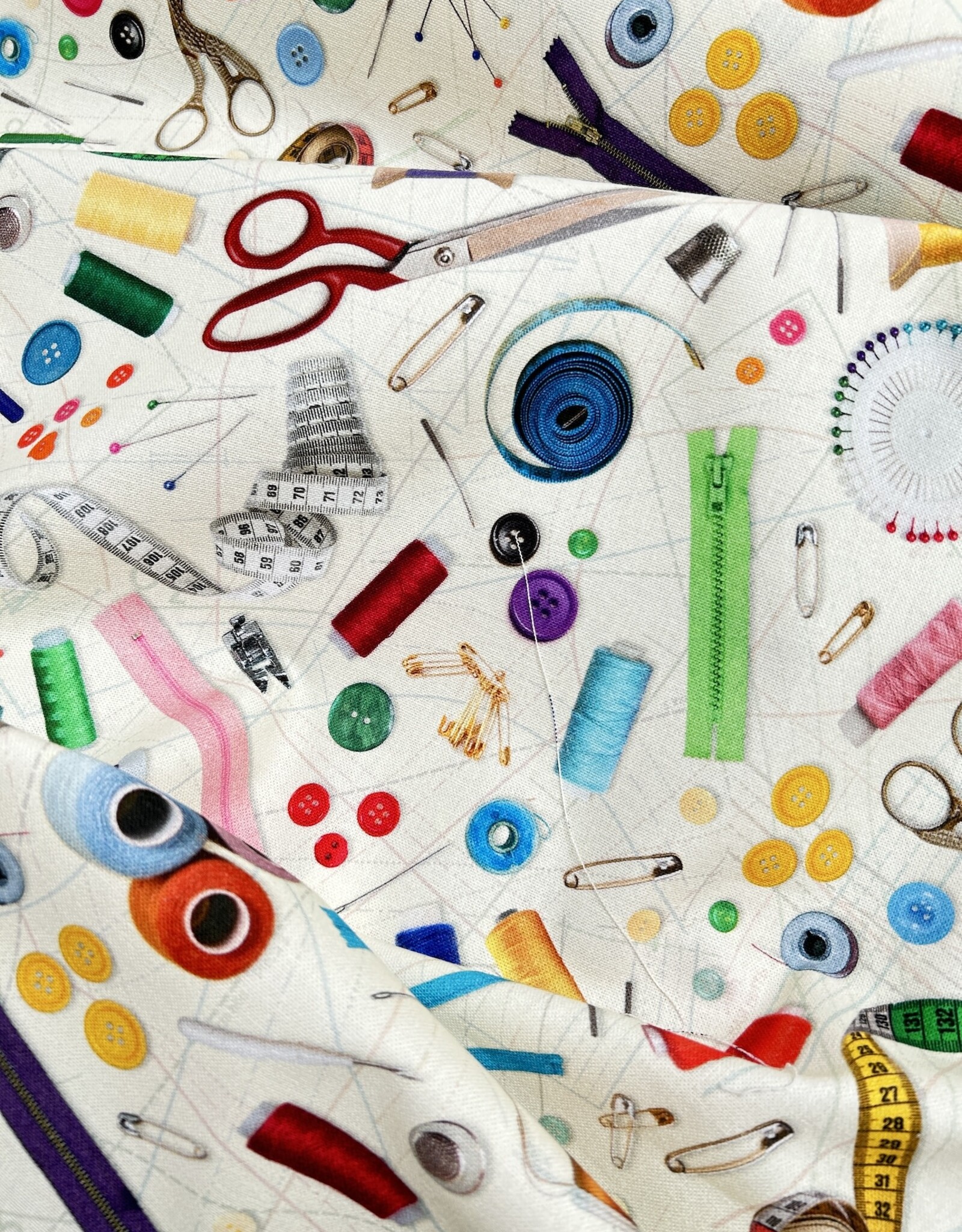 Canvas - What's on my sewing table