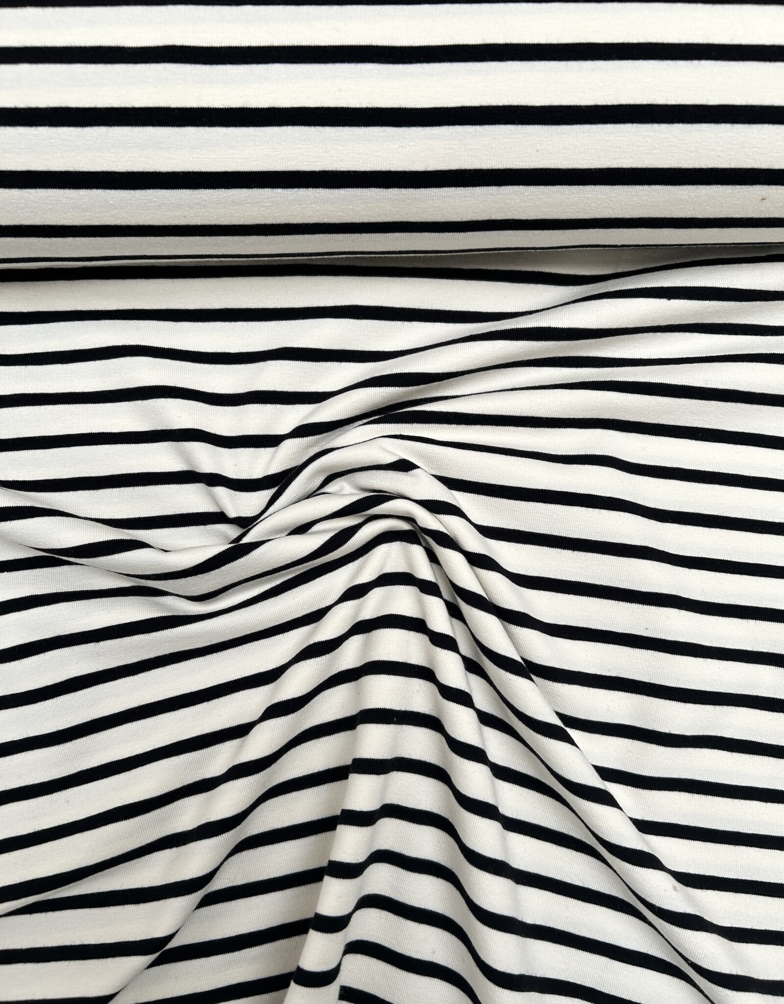 Tricot - Brede Streepjes - Zwart