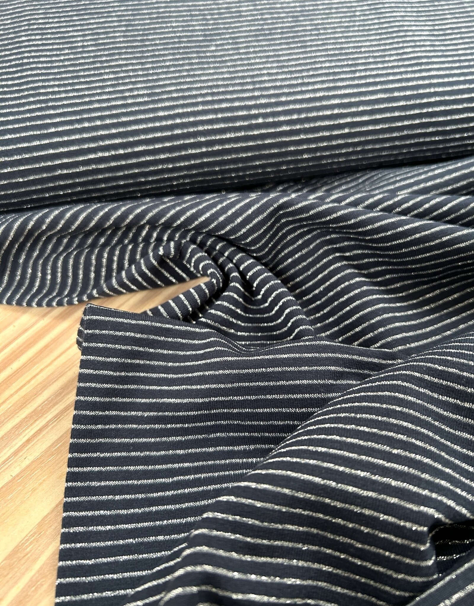 Glitter streepjes tricot - marine