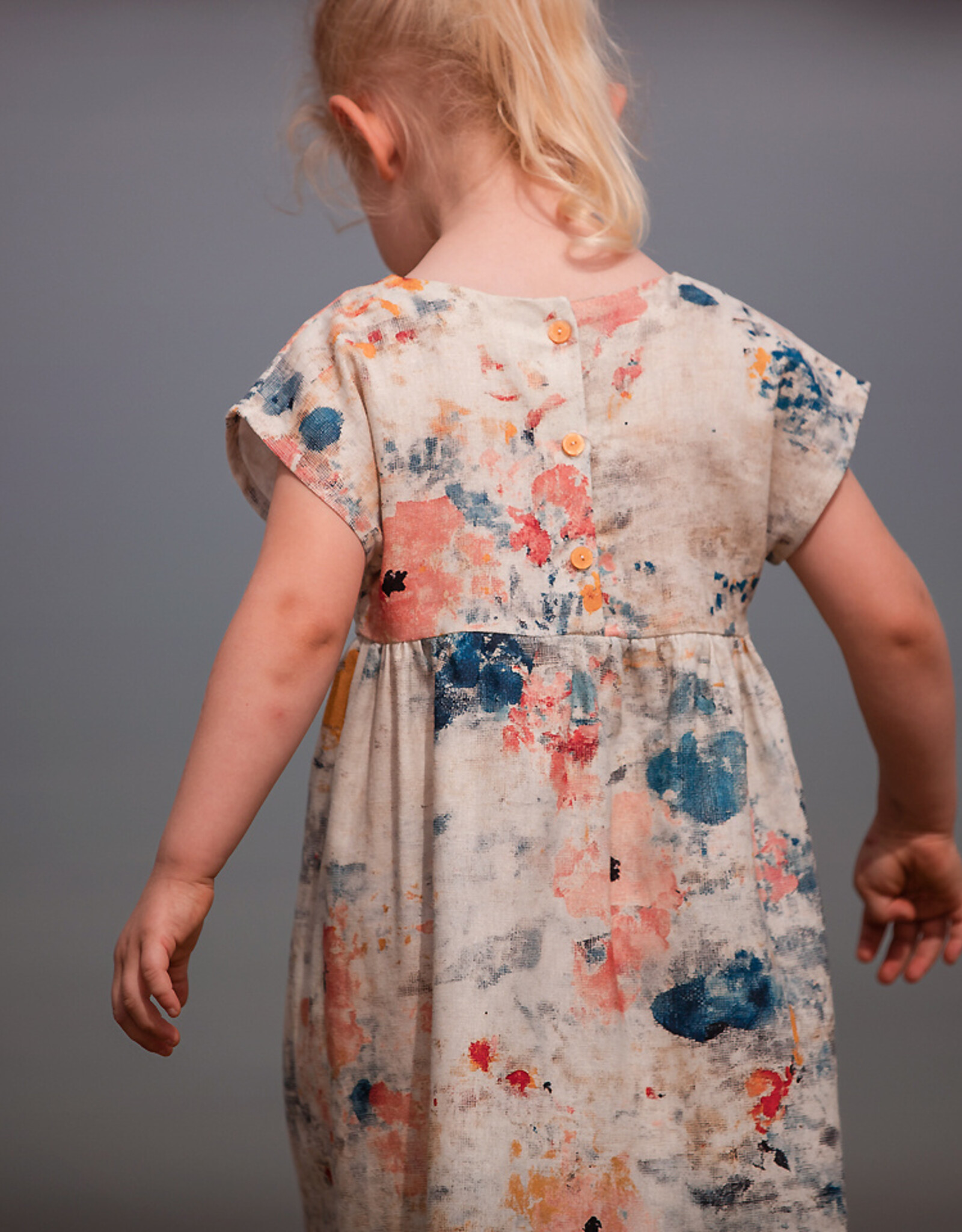 See You at Six Linen Viscose Blend - Roses on Canvas