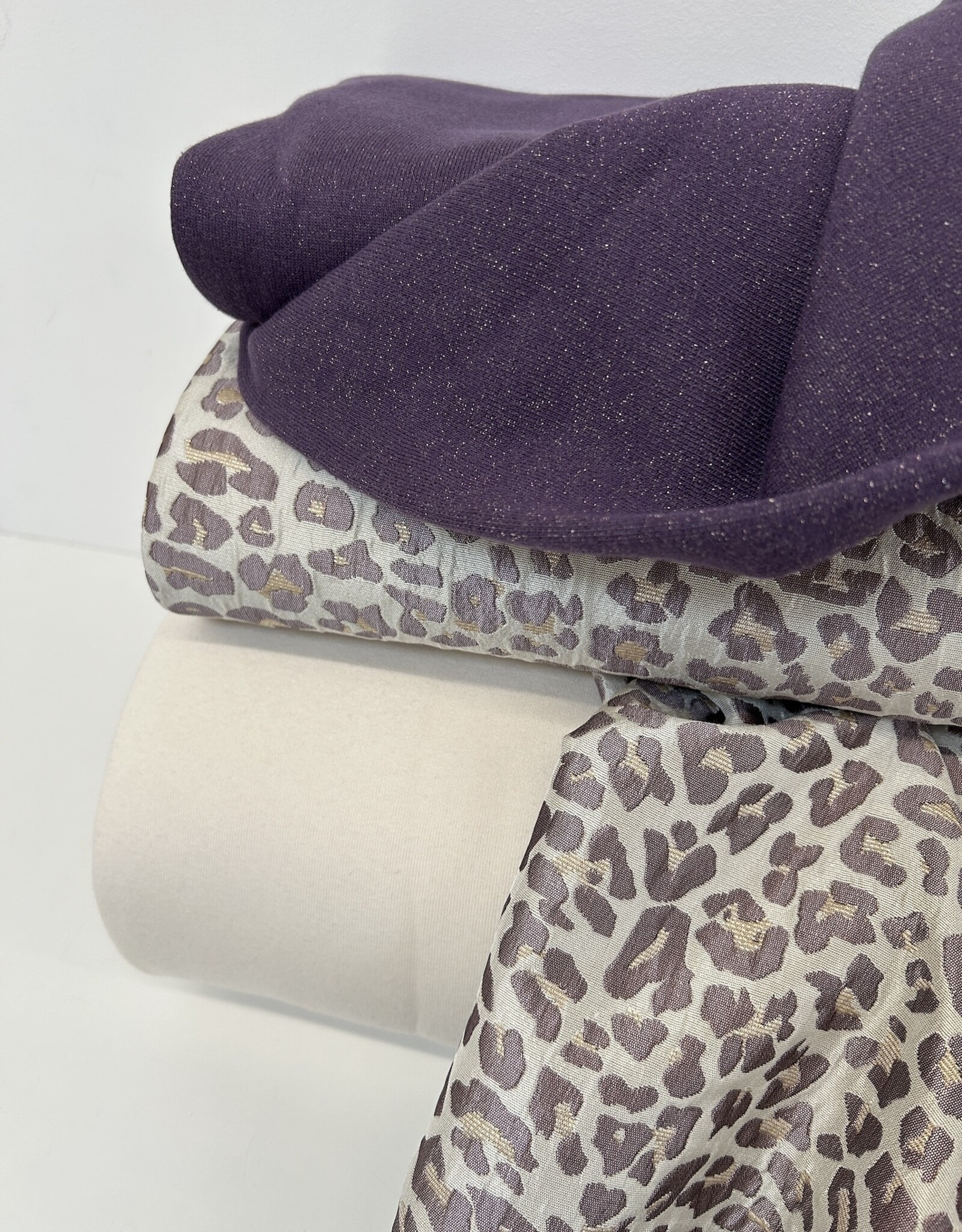 Jacquard - Lilac & Gold - Panther