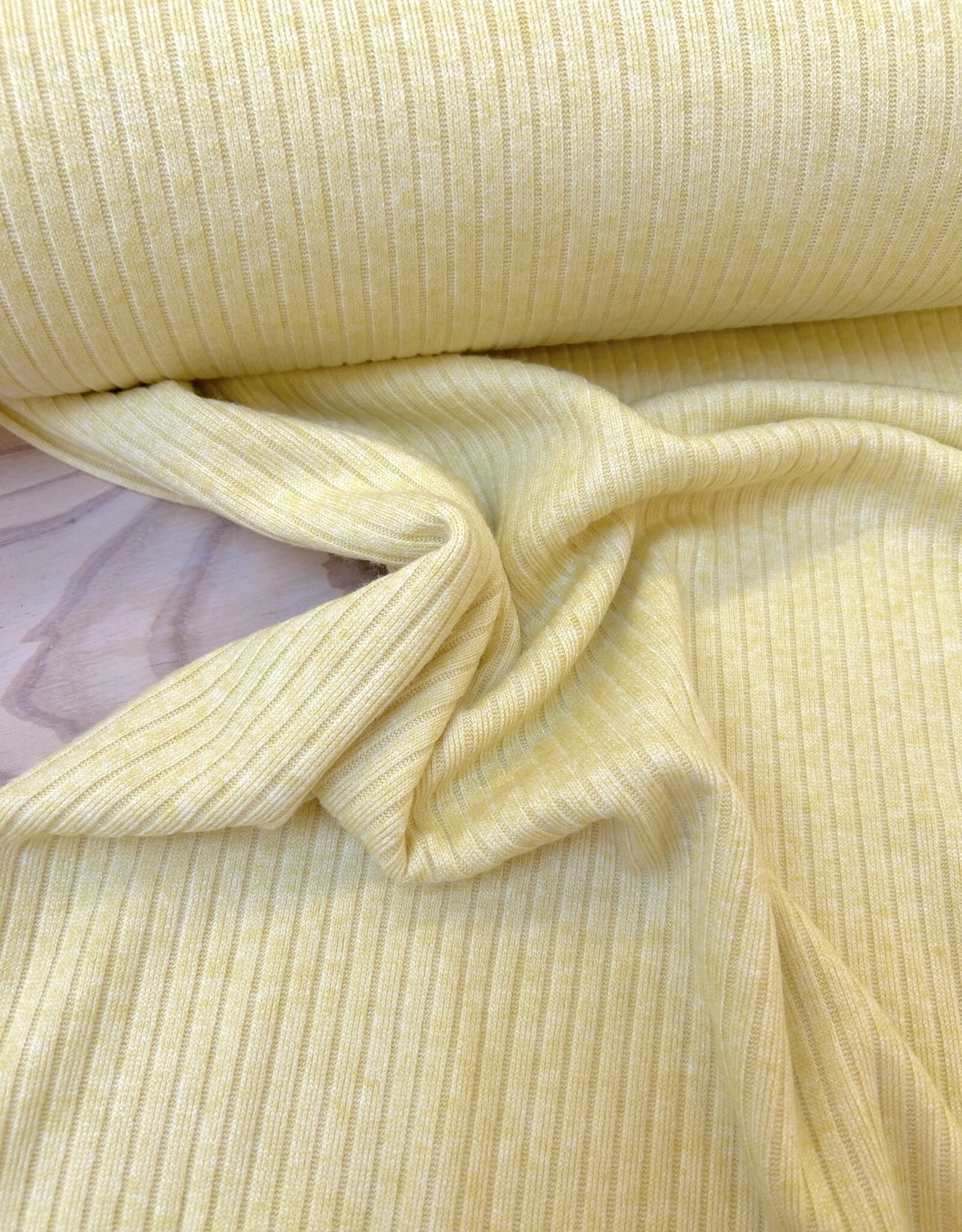 Soft Knit Ribbel - Pastel Yellow